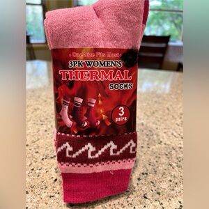 NWT- Women Thermal Socks - Red - 3 Pack